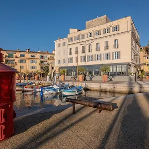 https://hotel-restaurant-de-la-tour-sanary-sur-mer.fr-provencehotel.com